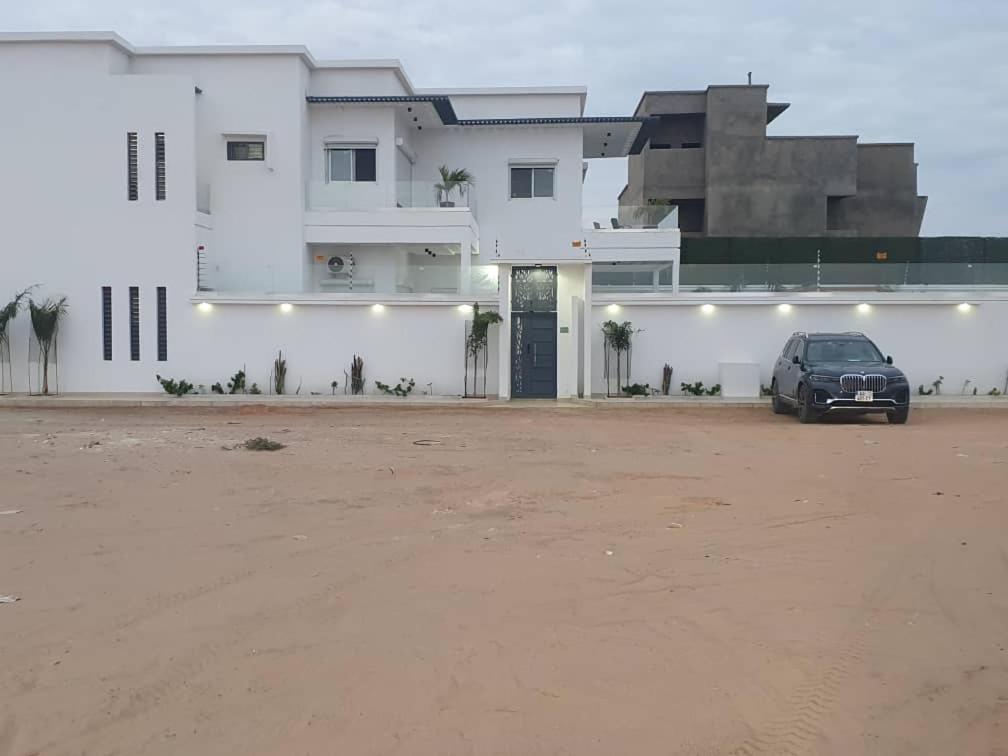 Diamond House Villa ซาลี ปอร์ตูดัล ภายนอก รูปภาพ